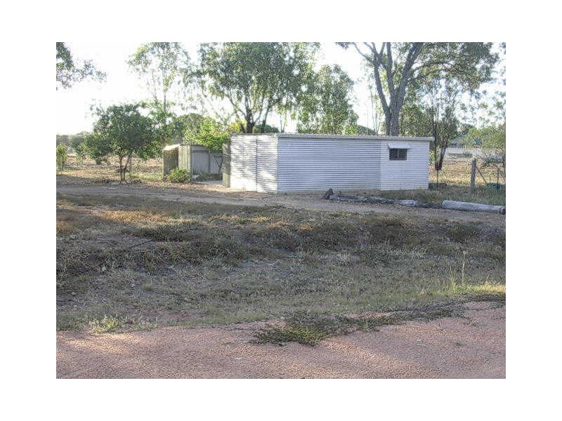 36 Warton Street, Gayndah QLD 4625