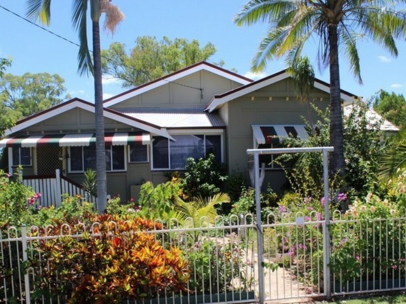 19 Frederick Street, Biggenden QLD 4621