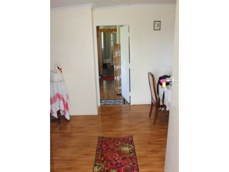 19 Frederick Street, Biggenden QLD 4621