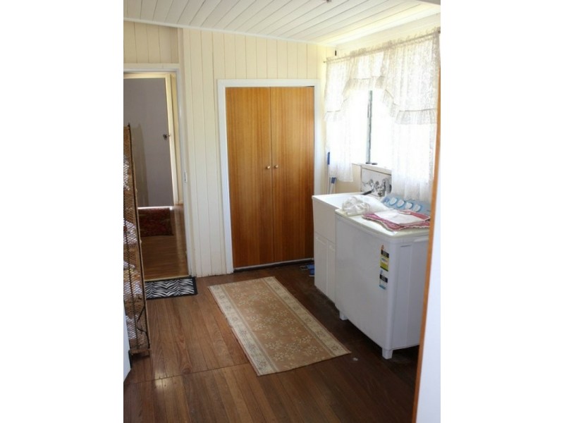 19 Frederick Street, Biggenden QLD 4621