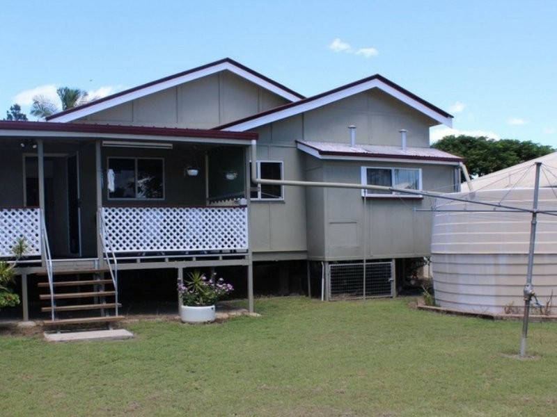 19 Frederick Street, Biggenden QLD 4621