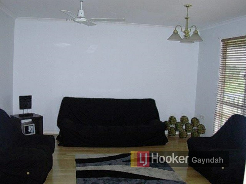 16 Sam Weller Ave, Gayndah QLD 4625