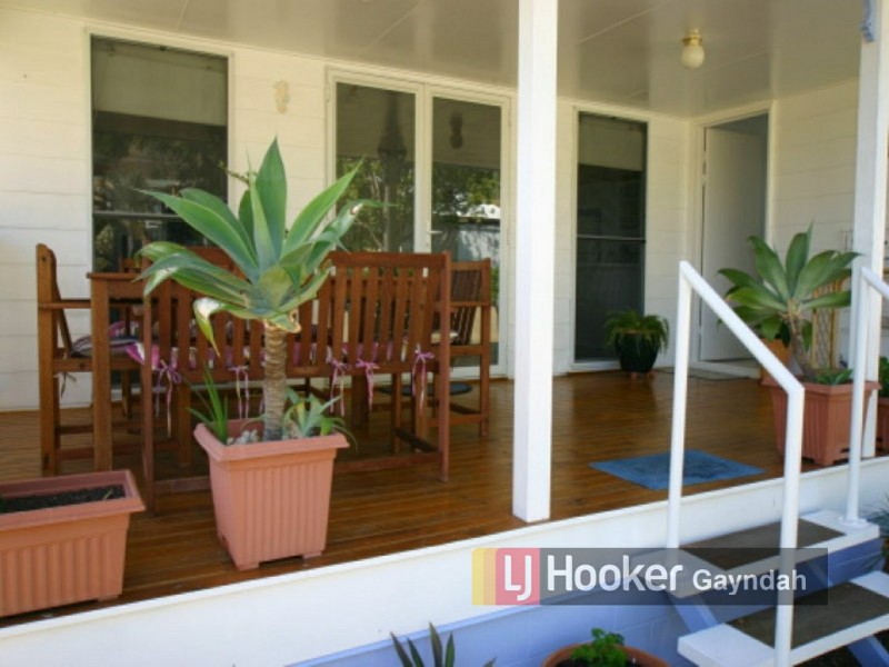 16 Sam Weller Ave, Gayndah QLD 4625