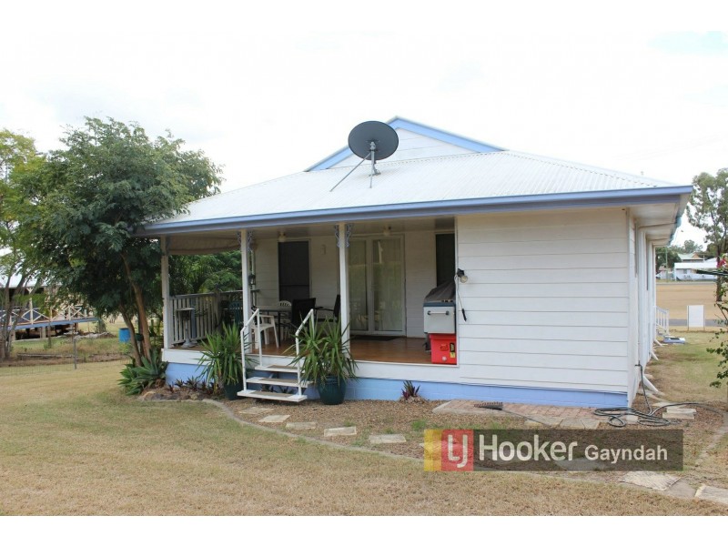 16 Sam Weller Ave, Gayndah QLD 4625