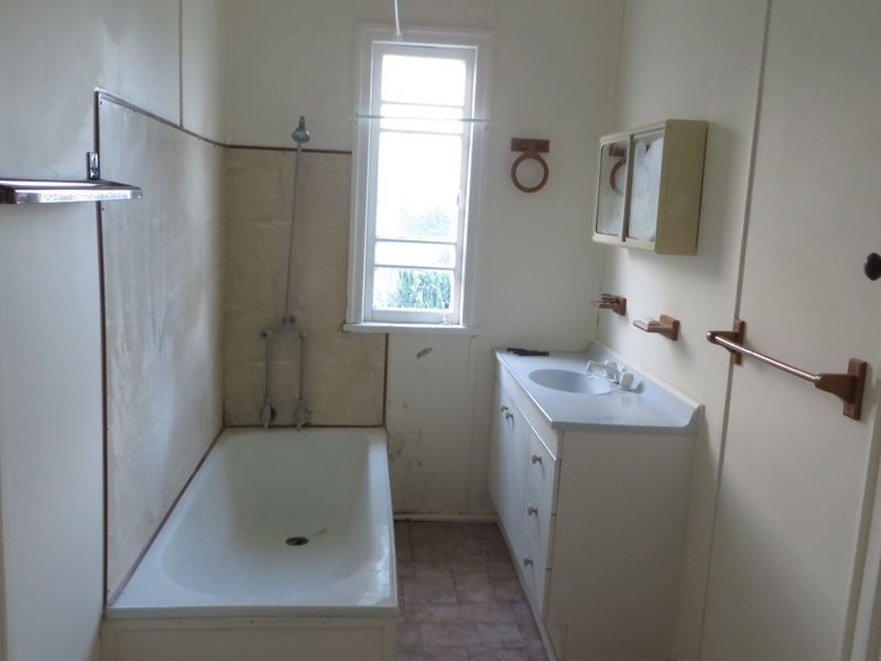 12B Walker Street, Gayndah QLD 4625