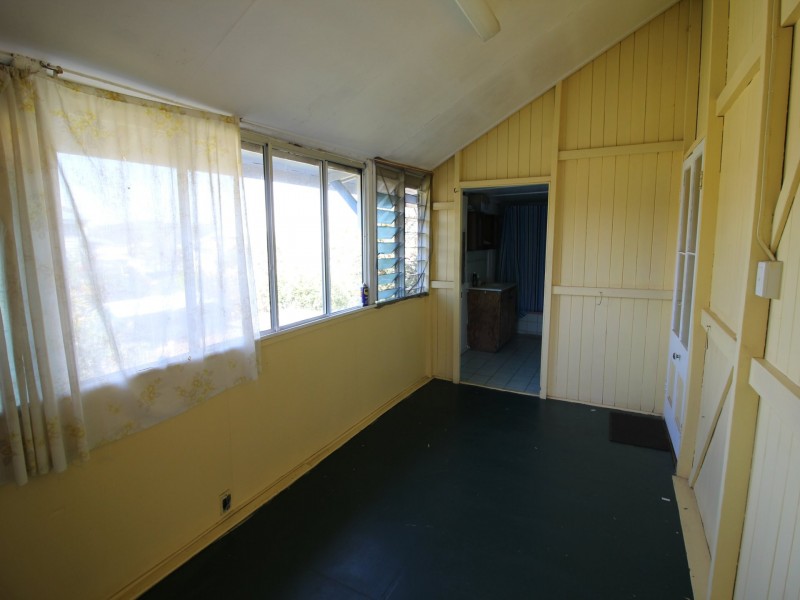 3 Mary Street, Biggenden QLD 4621