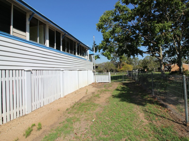 3 Mary Street, Biggenden QLD 4621