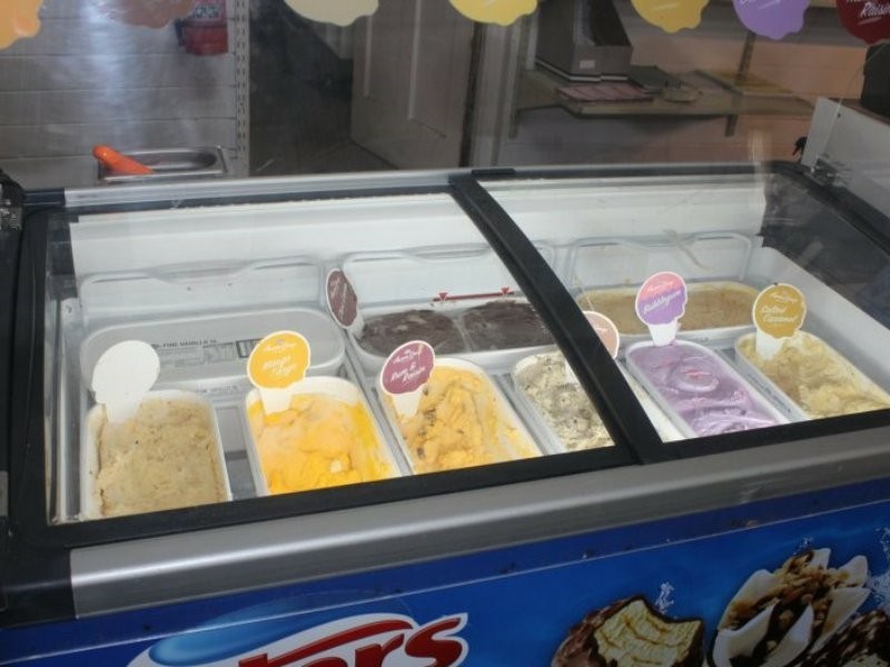 84 Heusman St, Mount Perry QLD 4671