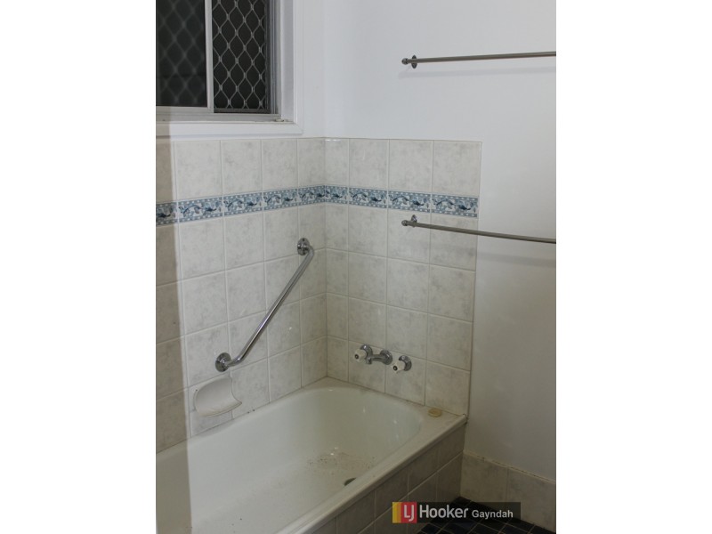 37 Pineapple Street, Gayndah QLD 4625