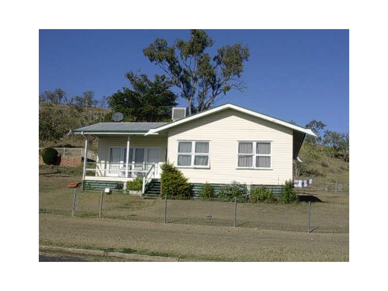 28 Porter, Gayndah QLD 4625