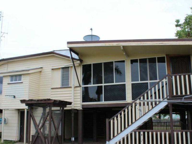 3 Tony Lutvey Avenue, Gayndah QLD 4625