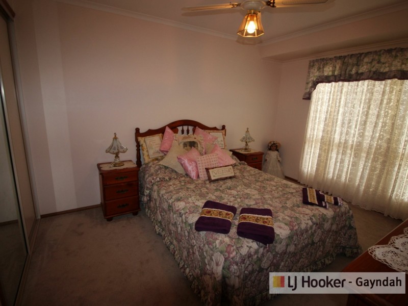 8 Richard Street, Biggenden QLD 4621