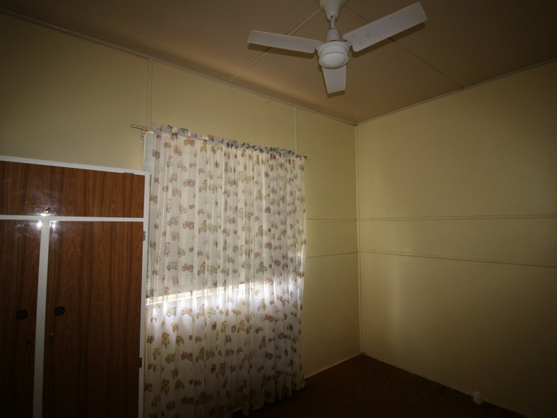 1 Frederick Street, Eidsvold QLD 4627