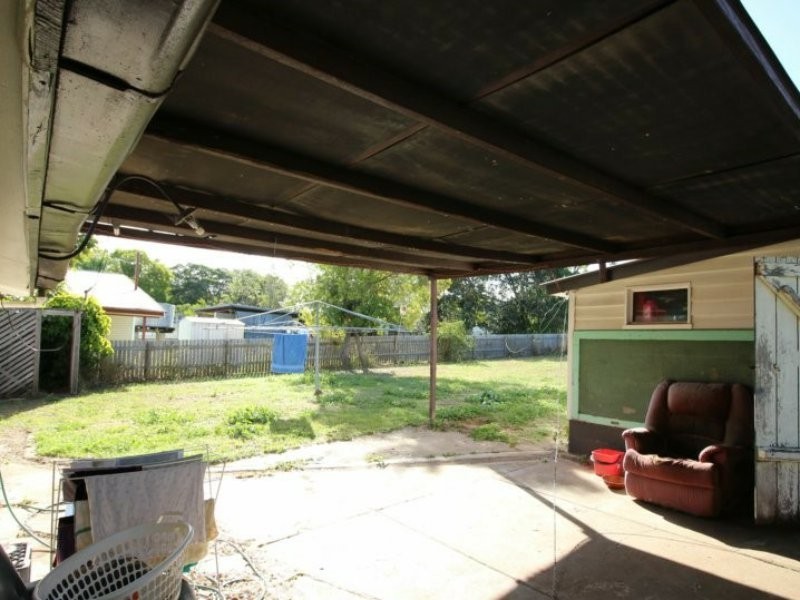 13 Boyd Street, Gayndah QLD 4625