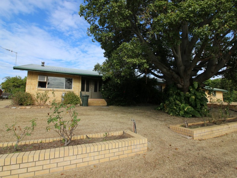 6 Fielding Street, Gayndah QLD 4625