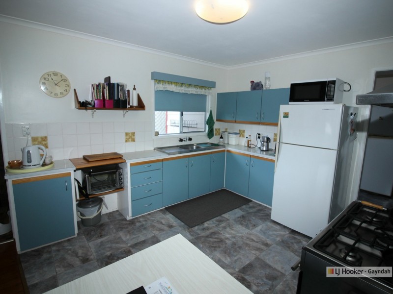 11341 Isis Highway, Coalstoun Lakes QLD 4621