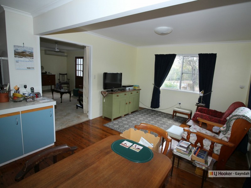 11341 Isis Highway, Coalstoun Lakes QLD 4621