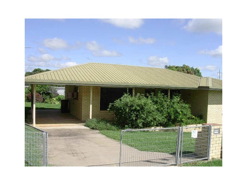 36 PINEAPPLE STREET, Gayndah QLD 4625