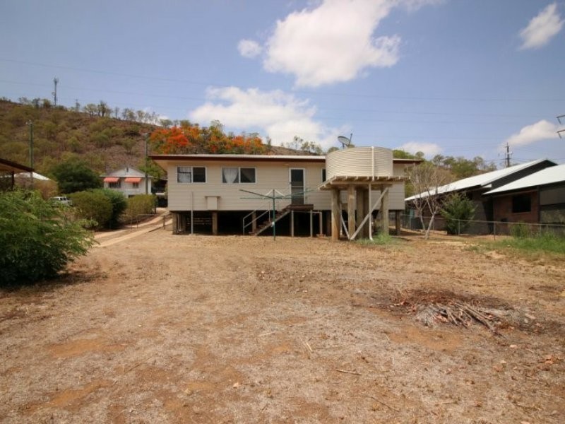 43 Porter Street, Gayndah QLD 4625