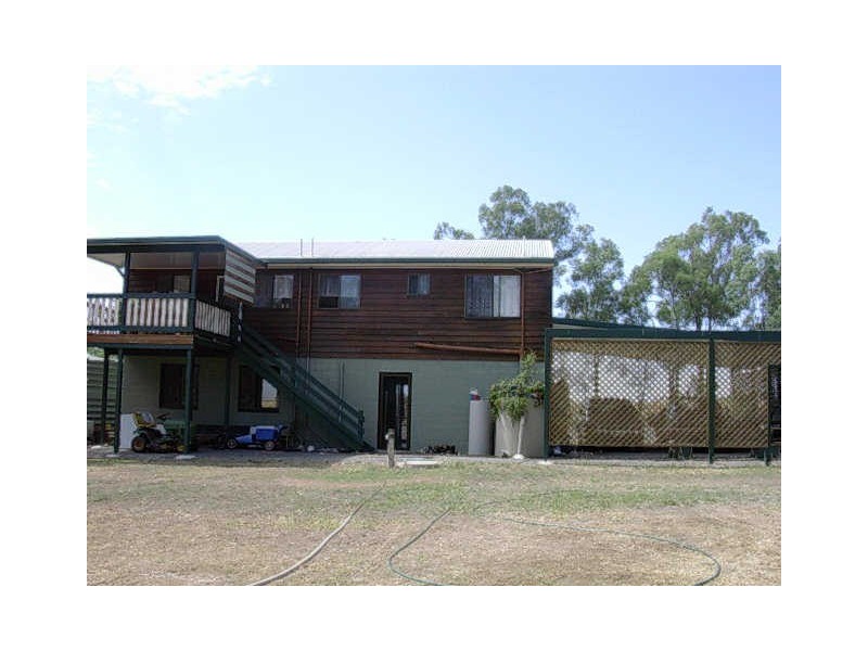 33 Juliet Street, Gayndah QLD 4625