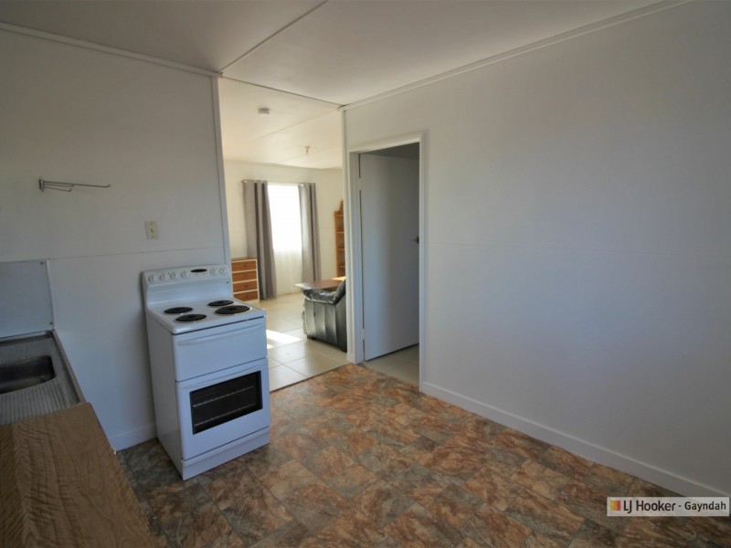 1A Walker, Gayndah QLD 4625