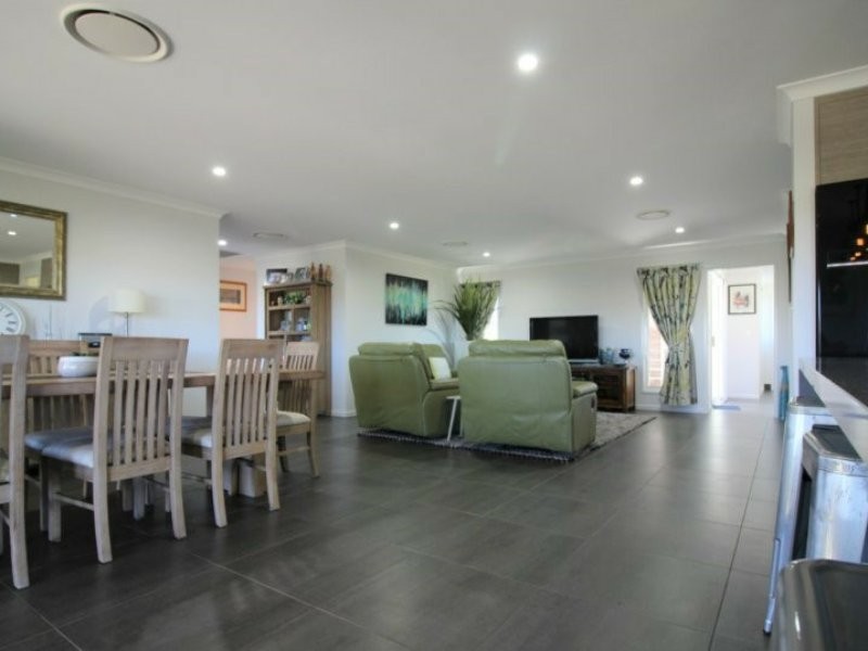 479 Sandy Camp Road, Mount Perry QLD 4671