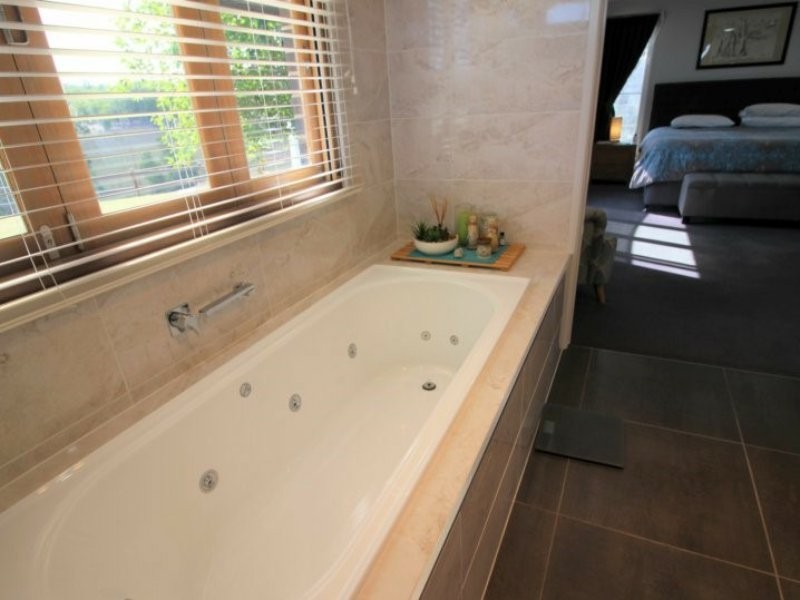 479 Sandy Camp Road, Mount Perry QLD 4671