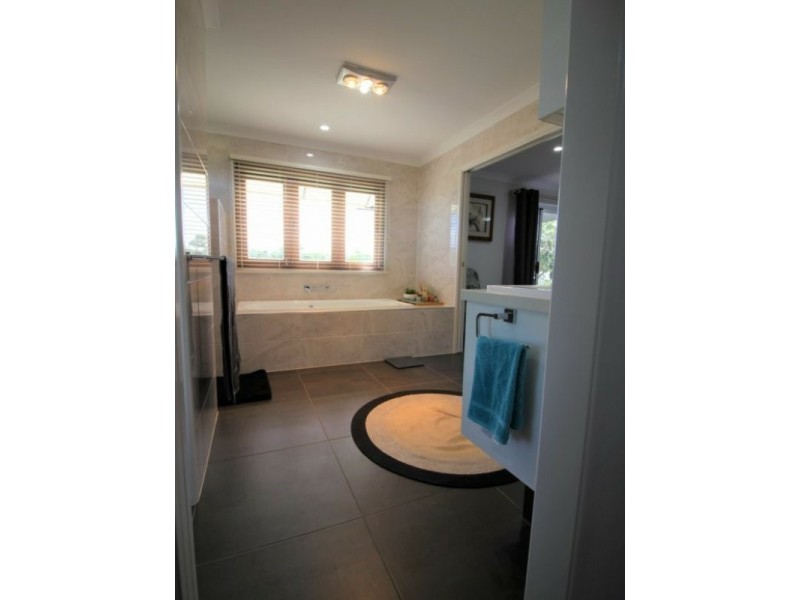 479 Sandy Camp Road, Mount Perry QLD 4671