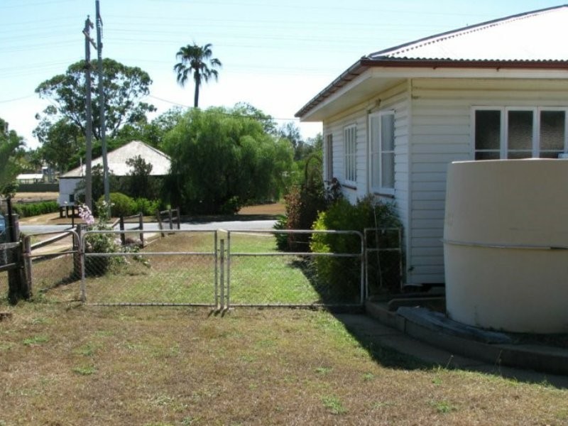 14 Porter St, Gayndah QLD 4625