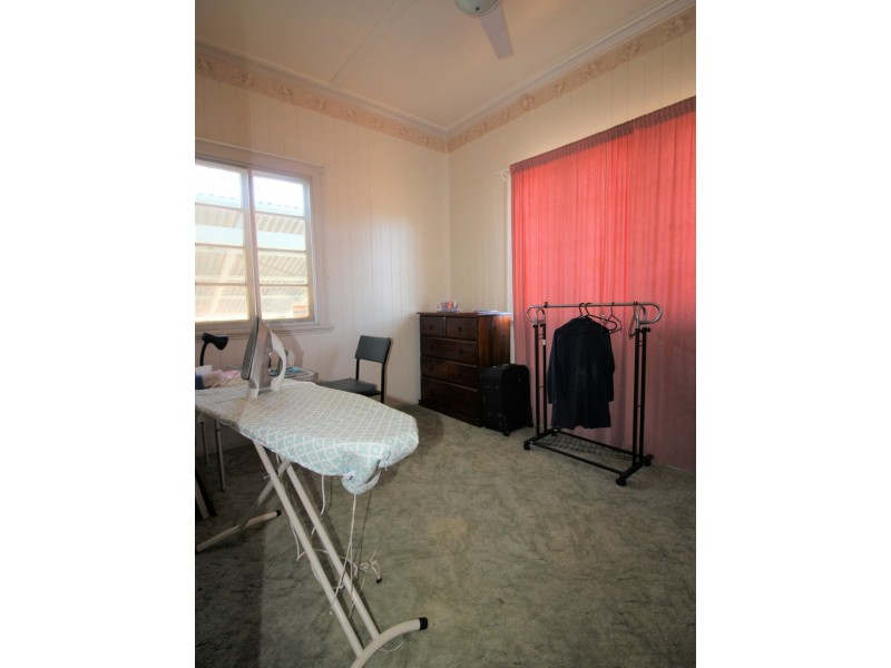 12 Boorunbeh Street, Gayndah QLD 4625