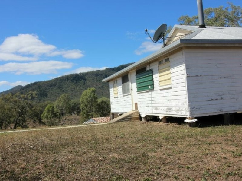 32 Huth Road, Mount Perry QLD 4671