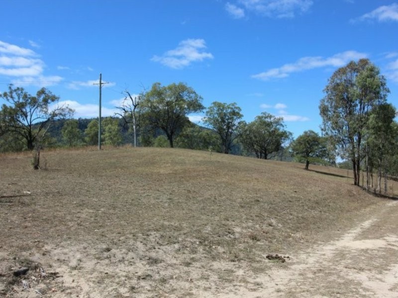 32 Huth Road, Mount Perry QLD 4671