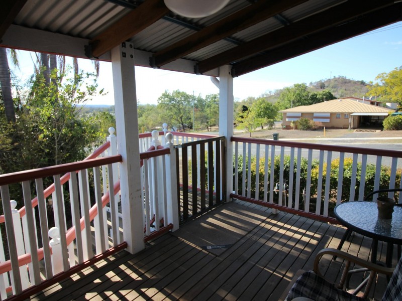 1 Maud Street, Gayndah QLD 4625