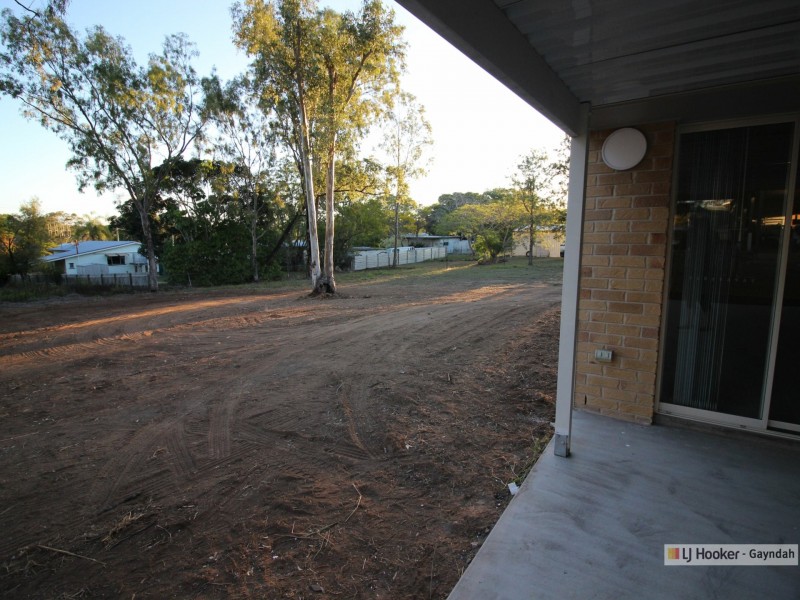 14 Carey Street, Gayndah QLD 4625