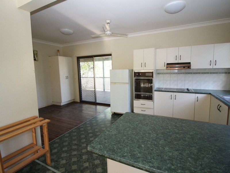 7 Gertrude Street, Gayndah QLD 4625