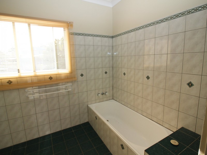 7 Gertrude Street, Gayndah QLD 4625