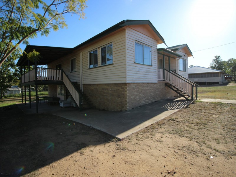 7 Gertrude Street, Gayndah QLD 4625