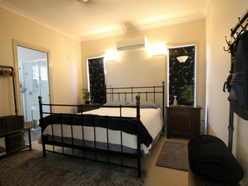 25 – 27 Queen Street, Gayndah QLD 4625