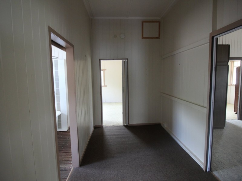 53 Warton Street, Gayndah QLD 4625