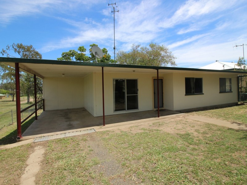 7 Station Street, Gayndah QLD 4625