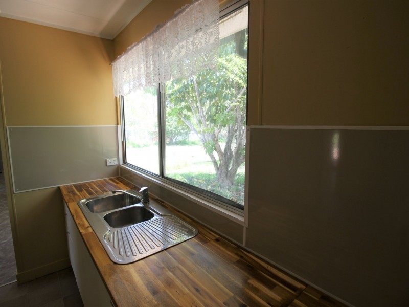 7 Station Street, Gayndah QLD 4625