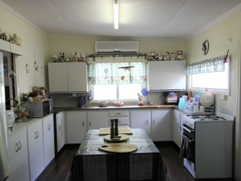 48 Boyd Street, Gayndah QLD 4625