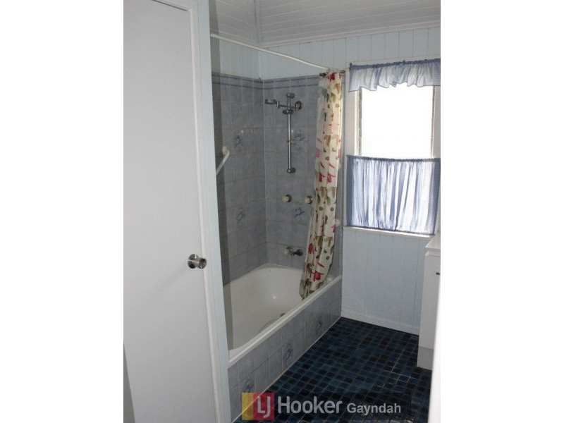 4 Simon Street, Gayndah QLD 4625