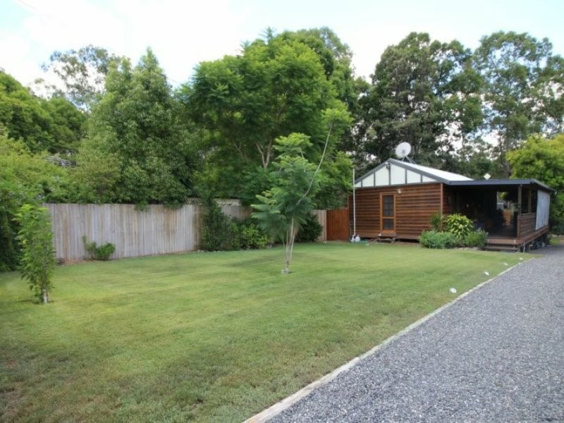 9 Donelly Street, Mount Perry QLD 4671