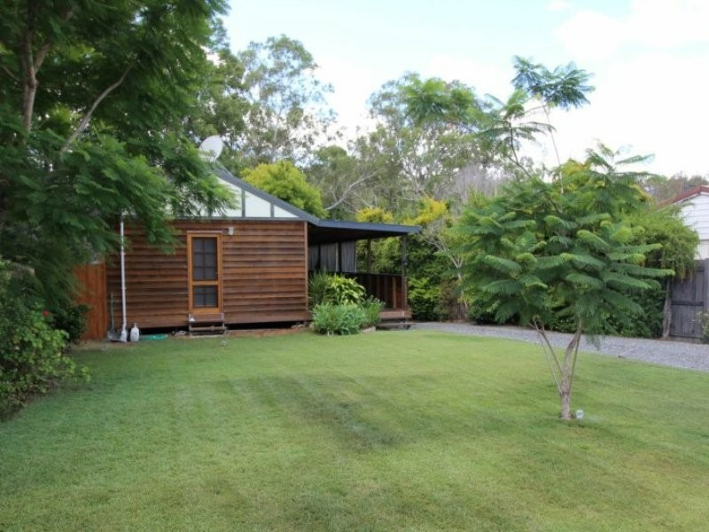 9 Donelly Street, Mount Perry QLD 4671