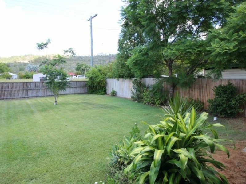 9 Donelly Street, Mount Perry QLD 4671