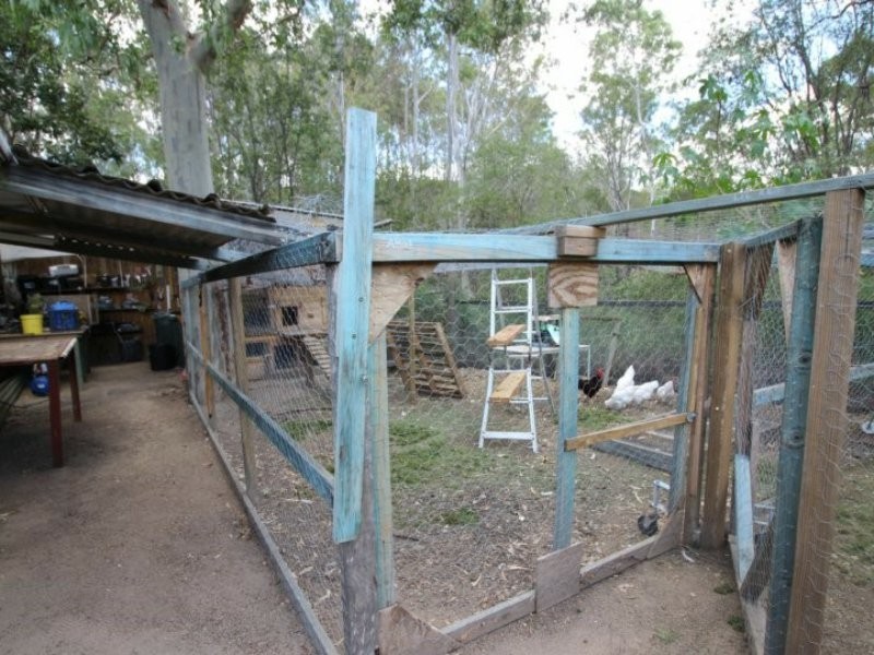 9 Donelly Street, Mount Perry QLD 4671