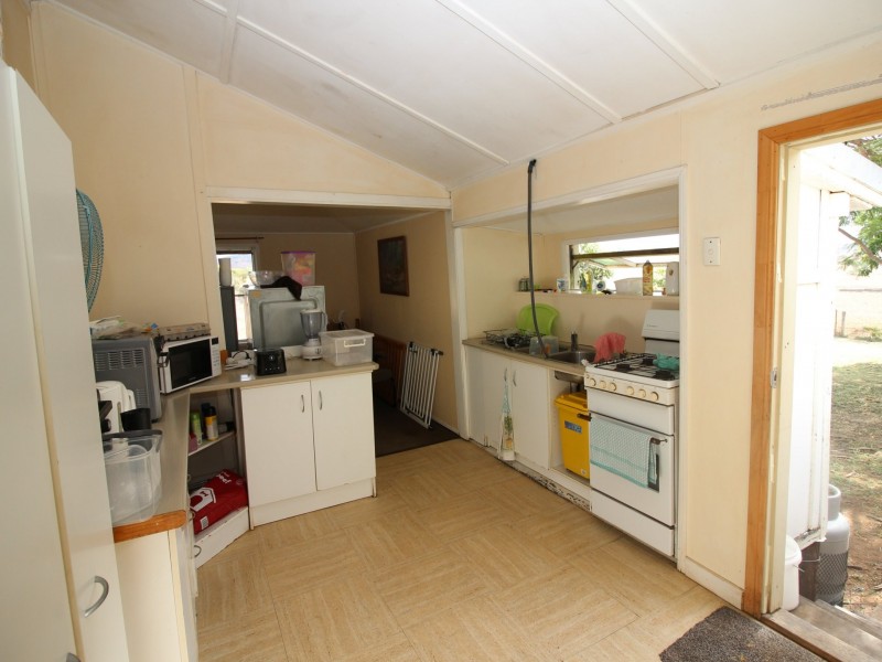 88 Fielding Street, Gayndah QLD 4625