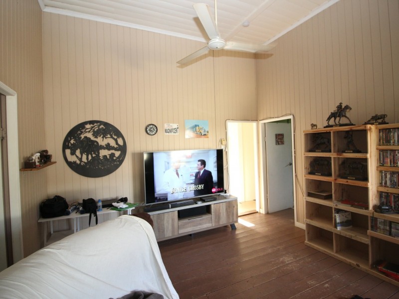 88 Fielding Street, Gayndah QLD 4625