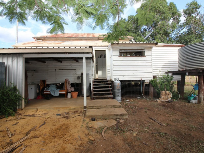 88 Fielding Street, Gayndah QLD 4625